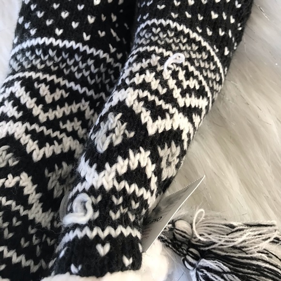 Xhilaration Slipper Socks - Picture 3 of 3